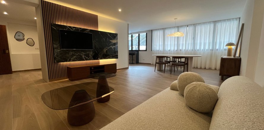Apartment in Palma de Majorca, Mallorca, Spain 3 bedrooms, 134 sq.m. No. 190534