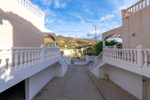 Apartament w El Campello, Alicante, Hiszpania 3 sypialnie, 246 mkw. nr 149847 – zdjęcie 9