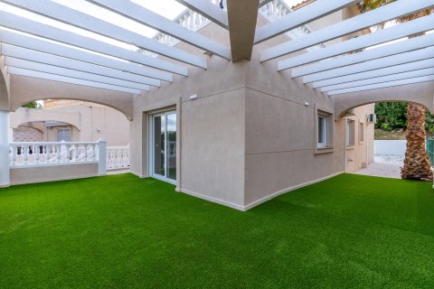 Apartament w El Campello, Alicante, Hiszpania 3 sypialnie, 246 mkw. nr 149847 – zdjęcie 6