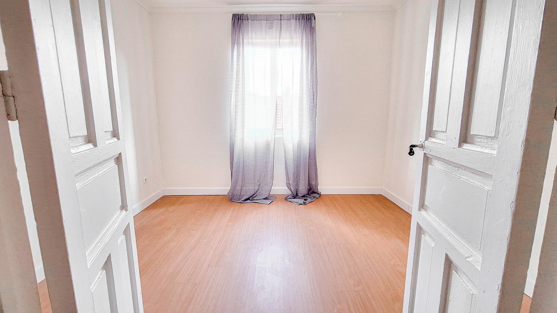 Appartamento a Oviedo, Asturias, Spagna 1 camera da letto, 58 mq. N° 182851