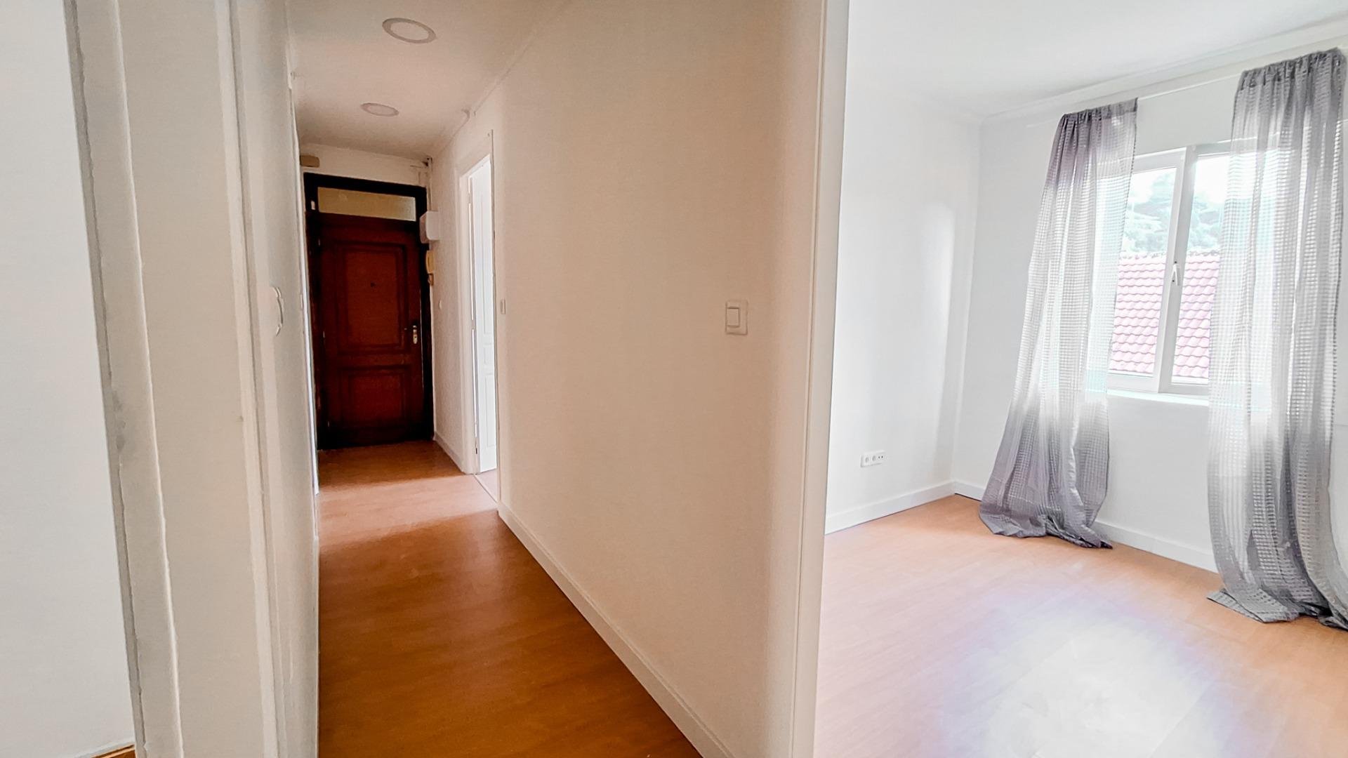 Appartamento a Oviedo, Asturias, Spagna 1 camera da letto, 58 mq. N° 182851