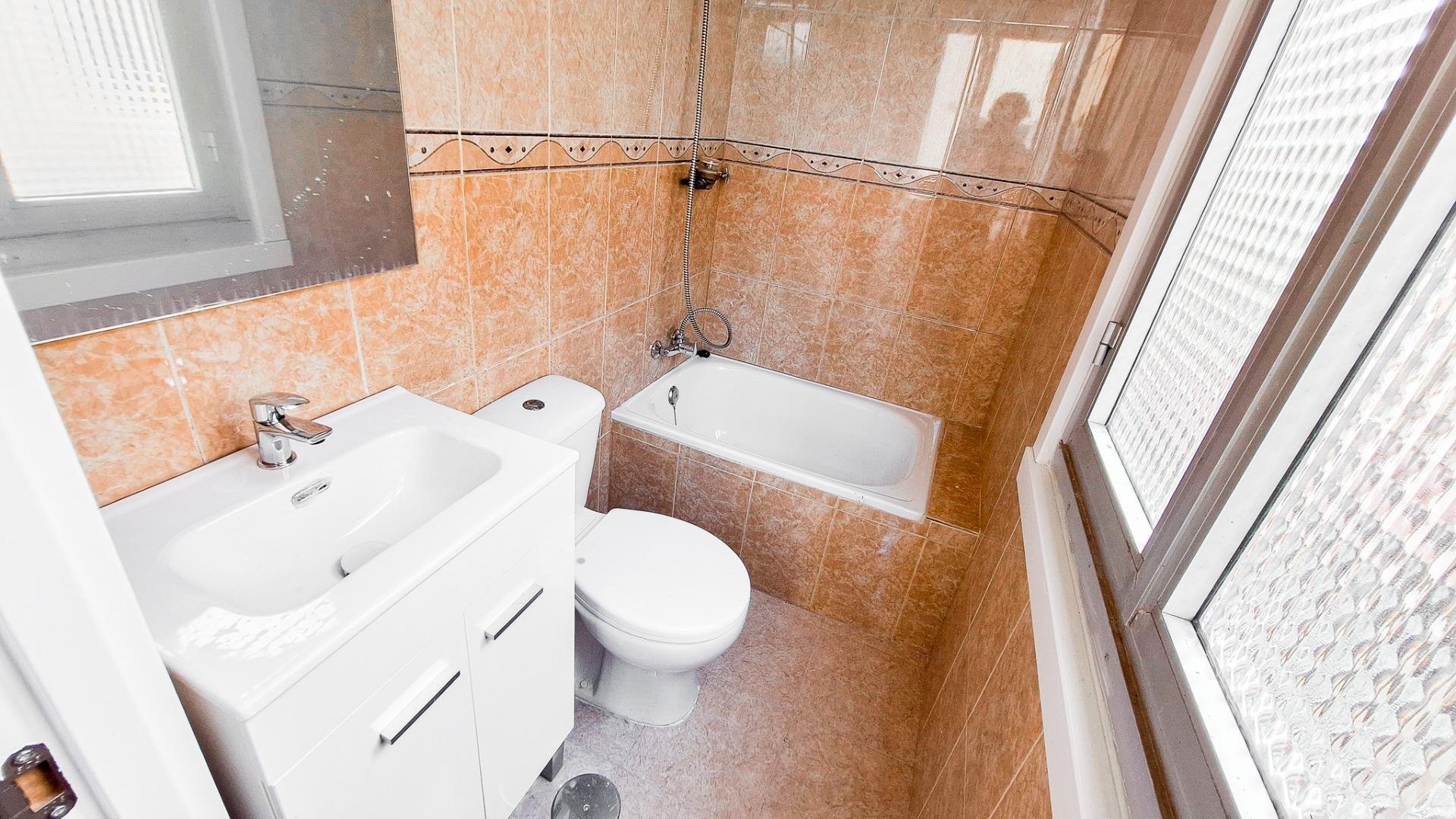 Appartamento a Oviedo, Asturias, Spagna 1 camera da letto, 58 mq. N° 182851