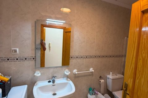 Apartment for sale in Torrevieja, Alicante, Spain 2 bedrooms, 68 sq.m. No. 182853 - photo 22
