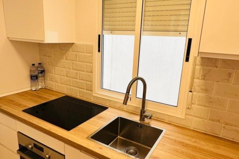 Apartment for sale in Torrevieja, Alicante, Spain 2 bedrooms, 68 sq.m. No. 182853 - photo 3