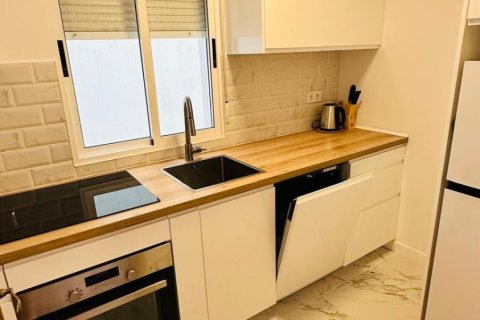 Apartment for sale in Torrevieja, Alicante, Spain 2 bedrooms, 68 sq.m. No. 182853 - photo 10