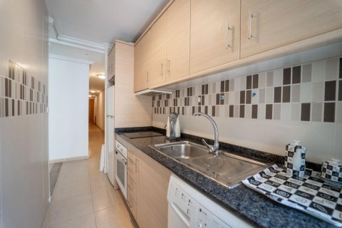 Apartament w Torrevieja, Alicante, Hiszpania 2 sypialnie, 70 mkw. nr 182852 – zdjęcie 14