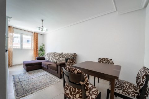 Apartament w Torrevieja, Alicante, Hiszpania 2 sypialnie, 70 mkw. nr 182852 – zdjęcie 4
