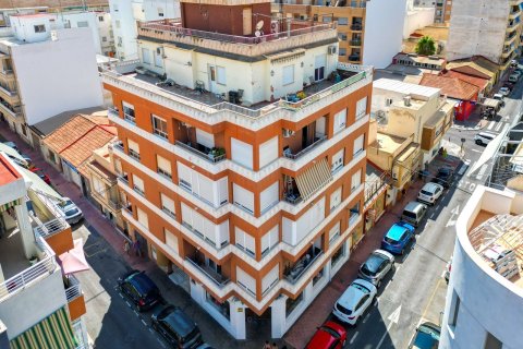 Lägenhet till salu i Torrevieja, Alicante, Spanien 95 kvm. Nr. 183076 - foto 12