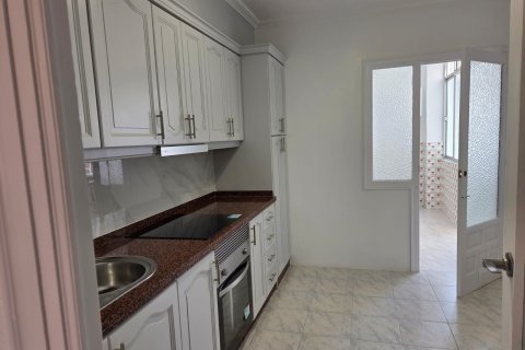 Lägenhet till salu i Torrevieja, Alicante, Spanien 95 kvm. Nr. 183076 - foto 4