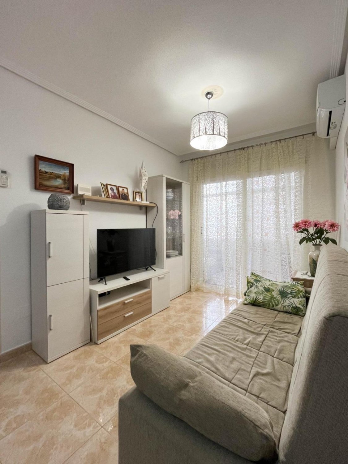 Apartamento en Torrevieja, Alicante, España 1 dormitorio, 52 m2 No. 183080