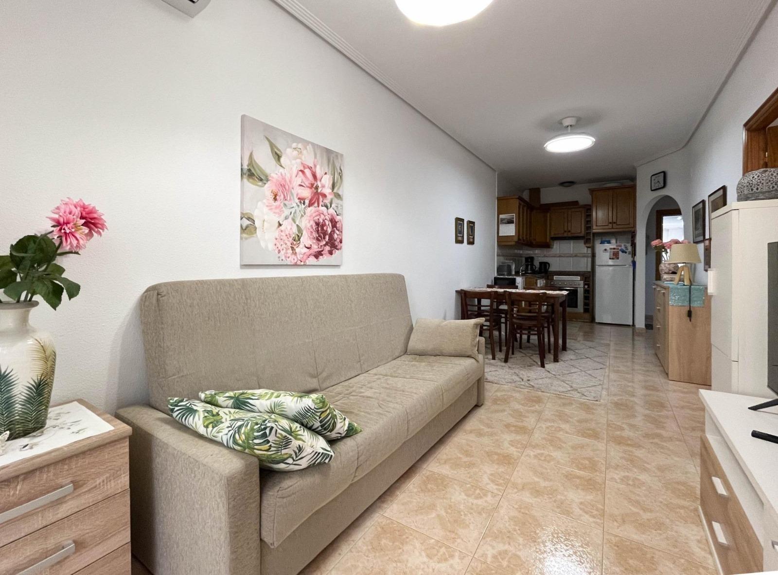 Apartamento en Torrevieja, Alicante, España 1 dormitorio, 52 m2 No. 183080