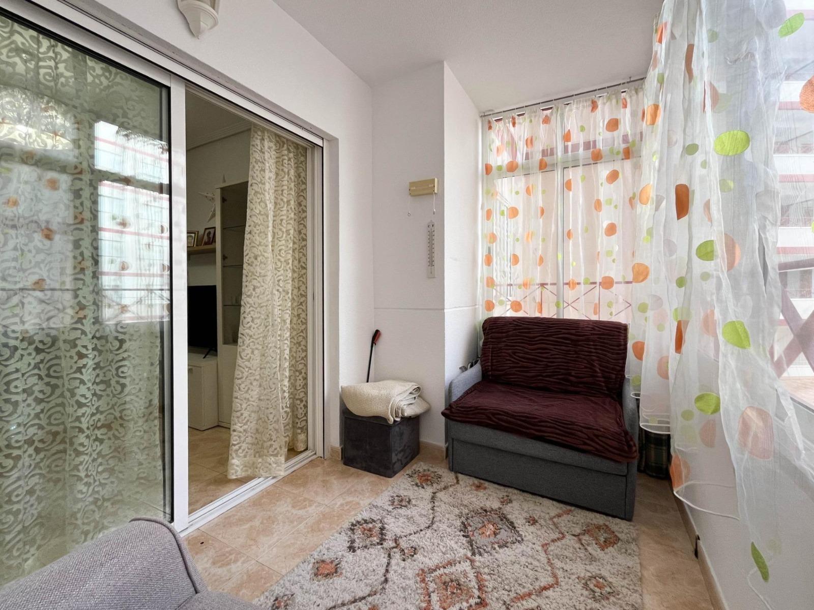 Apartamento en Torrevieja, Alicante, España 1 dormitorio, 52 m2 No. 183080