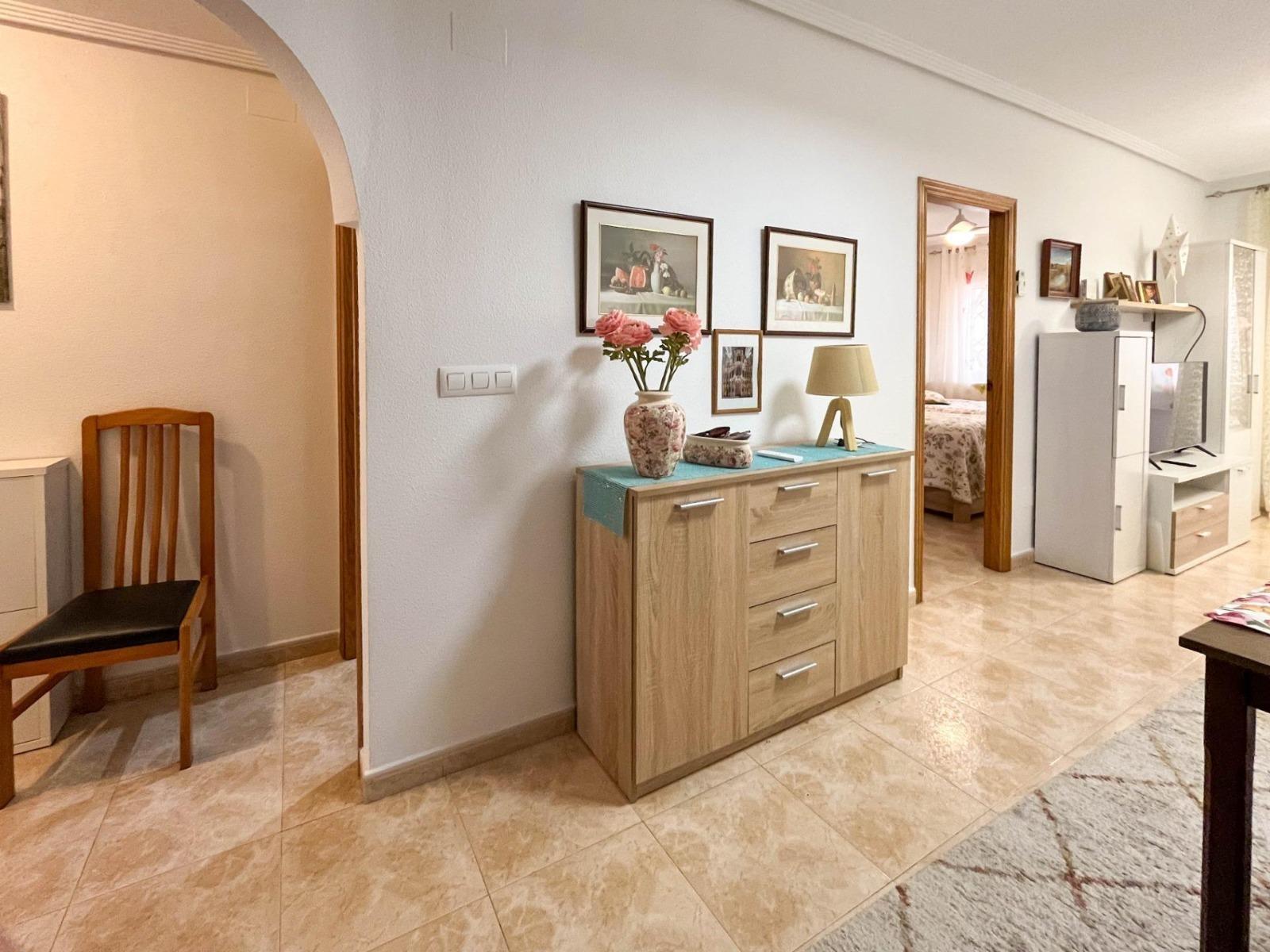 Apartamento en Torrevieja, Alicante, España 1 dormitorio, 52 m2 No. 183080