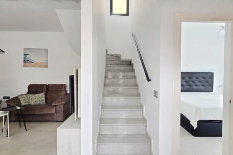 Villa à vendre à Alicante, Espagne, 3 chambres, 100 m2 No. 145335 - photo 16