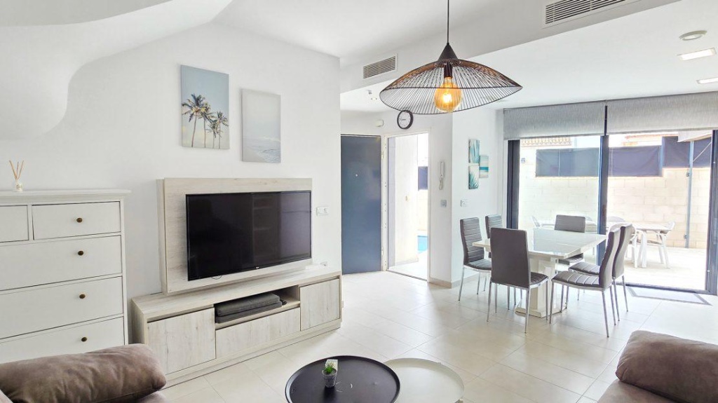 Villa en Alicante, España 3 dormitorios, 100 m2 No. 145335