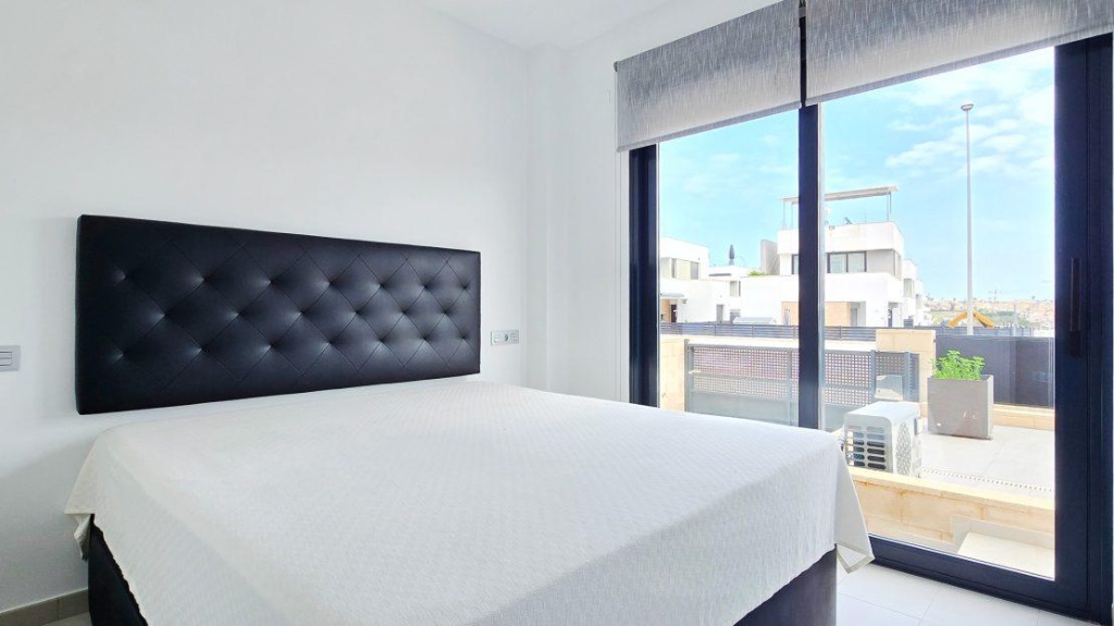 Villa en Alicante, España 3 dormitorios, 100 m2 No. 145335