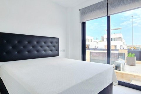 Villa à vendre à Alicante, Espagne, 3 chambres, 100 m2 No. 145335 - photo 14