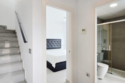 Villa à vendre à Alicante, Espagne, 3 chambres, 100 m2 No. 145335 - photo 20