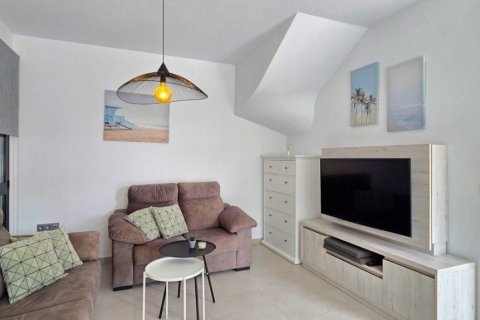 Villa à vendre à Alicante, Espagne, 3 chambres, 100 m2 No. 145335 - photo 6