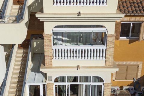 Lägenhet till salu i Playa Flamenca II, Alicante, Spanien 2 sovrum, 70 kvm. Nr. 145337 - foto 1