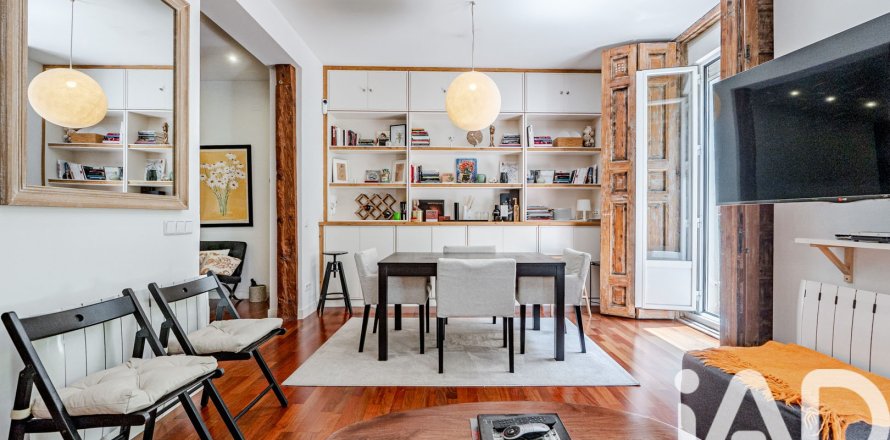 Wohnung in Madrid, Spanien 2 Schlafzimmer, 131 m2 Nr. 192231