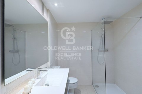 Apartament w Valencia, Hiszpania 4 sypialnie, 166 mkw. nr 156678 – zdjęcie 15