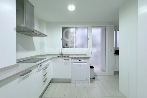 Apartament w Valencia, Hiszpania 4 sypialnie, 166 mkw. nr 156678 – zdjęcie 10