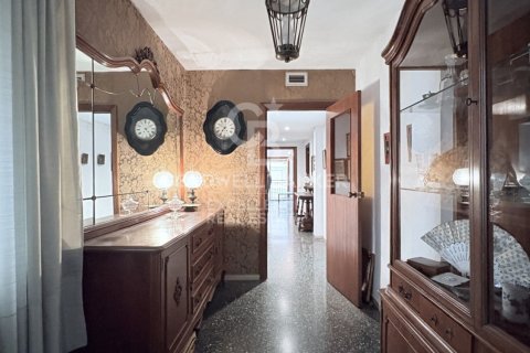 Apartament w Valencia, Hiszpania 4 sypialnie, 166 mkw. nr 156678 – zdjęcie 5