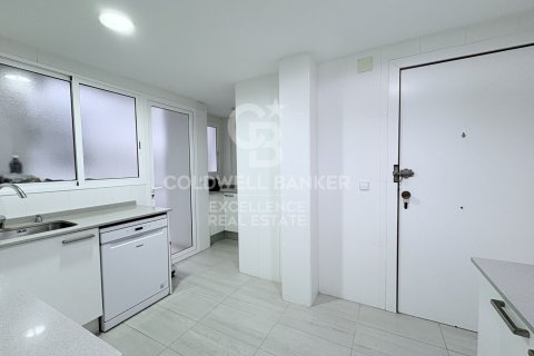 Apartament w Valencia, Hiszpania 4 sypialnie, 166 mkw. nr 156678 – zdjęcie 11