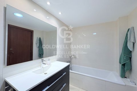 Apartament w Valencia, Hiszpania 4 sypialnie, 166 mkw. nr 156678 – zdjęcie 17