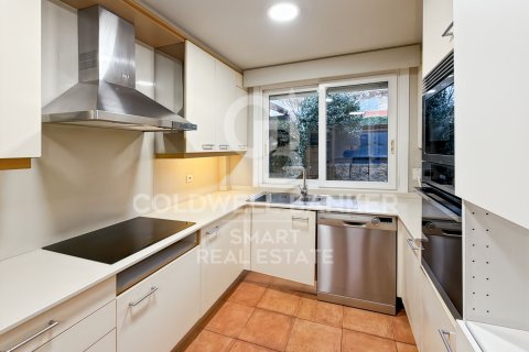 Casa in vendita a Oleiros, A Coruna, Spagna 4 camere da letto, 185 mq. N° 156675 - foto 8