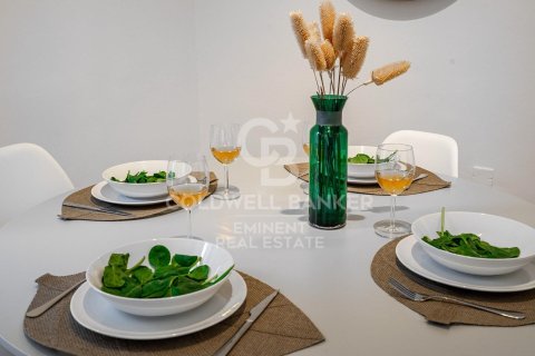 Huoneisto myytävänä Barcelona, Espanja, 2 makuuhuonetta, 50 m2 No. 156680 - kuva 11