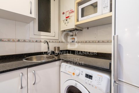 Huoneisto myytävänä Barcelona, Espanja, 2 makuuhuonetta, 50 m2 No. 156680 - kuva 16