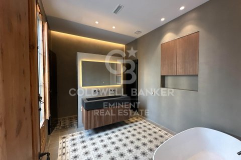 Apartament w Barcelona, Hiszpania 3 sypialnie, 209 mkw. nr 156681 – zdjęcie 5