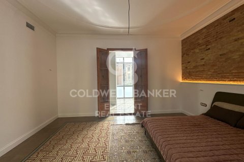 Apartament w Barcelona, Hiszpania 3 sypialnie, 209 mkw. nr 156681 – zdjęcie 18