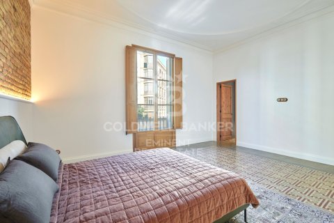 Apartment for sale in Barcelona, Spain 3 bedrooms, 209 sq.m. No. 156681 - photo 26