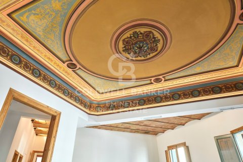 Apartment for sale in Barcelona, Spain 3 bedrooms, 209 sq.m. No. 156681 - photo 10