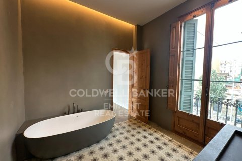 Apartament w Barcelona, Hiszpania 3 sypialnie, 209 mkw. nr 156681 – zdjęcie 6