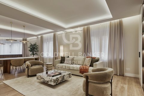 Apartamento en venta en Madrid, España 3 dormitorios, 136 m2 No. 156679 - foto 3