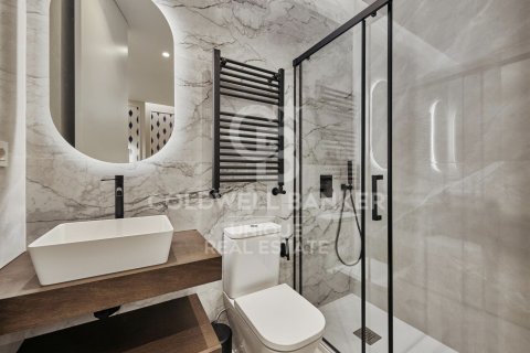 Apartamento en venta en Madrid, España 3 dormitorios, 136 m2 No. 156679 - foto 17