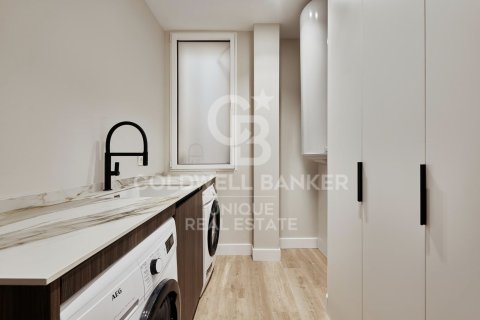 Apartment for sale in Madrid, Spain 3 bedrooms, 136 sq.m. No. 156679 - photo 19