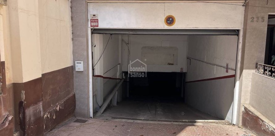 Garage a Mahon, Menorca, Spagna 914 mq. N° 171990