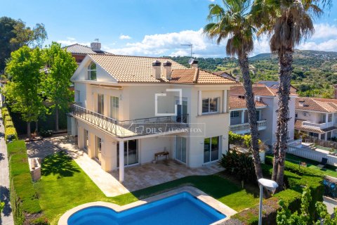 Villa a Alella, Barcelona, Spagna 5 camere da letto, 505 mq. N° 167556