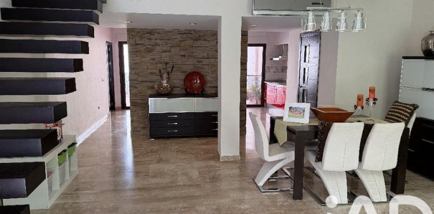 Casa a Lepe, Huelva, Spagna 3 camere da letto, 260 mq. N° 172716