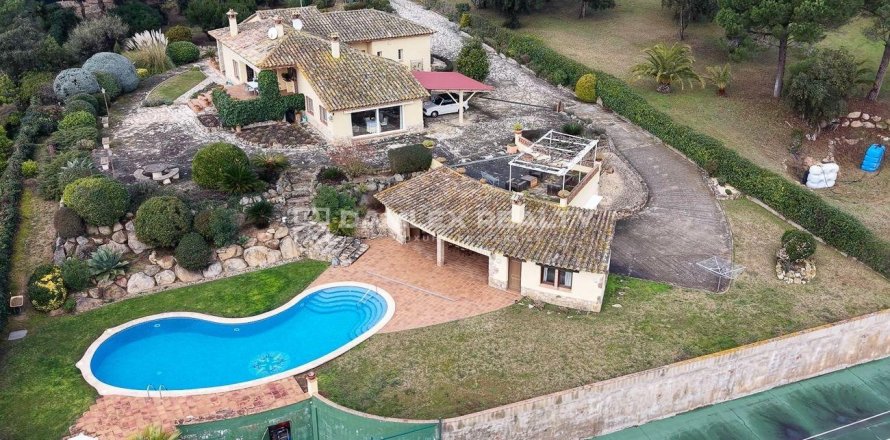 Dom w Santa Cristina d'Aro, Girona, Hiszpania 3 sypialnie, 284 mkw. nr 176975