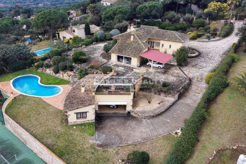 Dom w Santa Cristina d'Aro, Girona, Hiszpania 3 sypialnie, 284 mkw. nr 176975 – zdjęcie 3