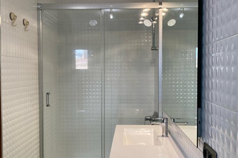 Bliźniak w Terrassa, Barcelona, Hiszpania 5 sypialni, 216 mkw. nr 173301 – zdjęcie 25
