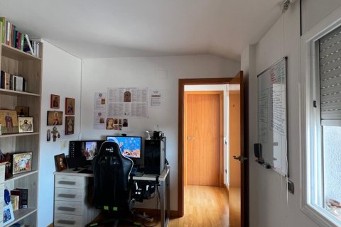 Bliźniak w Terrassa, Barcelona, Hiszpania 5 sypialni, 216 mkw. nr 173301 – zdjęcie 20