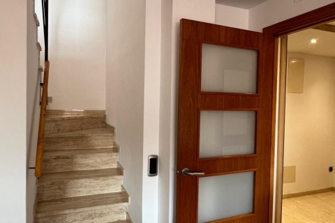 Bliźniak w Terrassa, Barcelona, Hiszpania 5 sypialni, 216 mkw. nr 173301 – zdjęcie 7