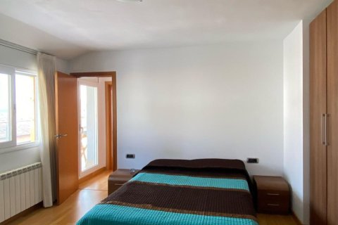 Bliźniak w Terrassa, Barcelona, Hiszpania 5 sypialni, 216 mkw. nr 173301 – zdjęcie 16
